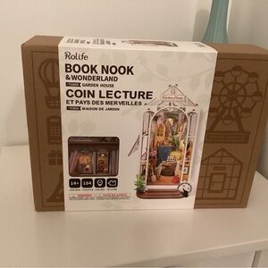 Rolife Book Nook & Wonderland Garden House